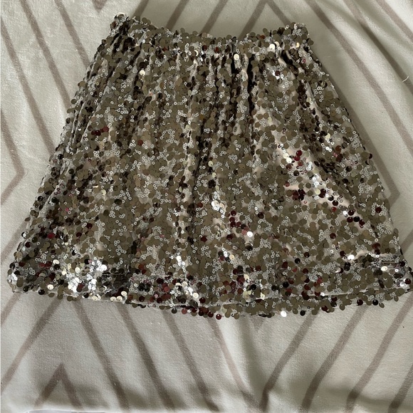 Joe Fresh Loved, Like New Women’s Gold and Silver Sequinned Skirt Size Small S/P - Picture 8 of 8
